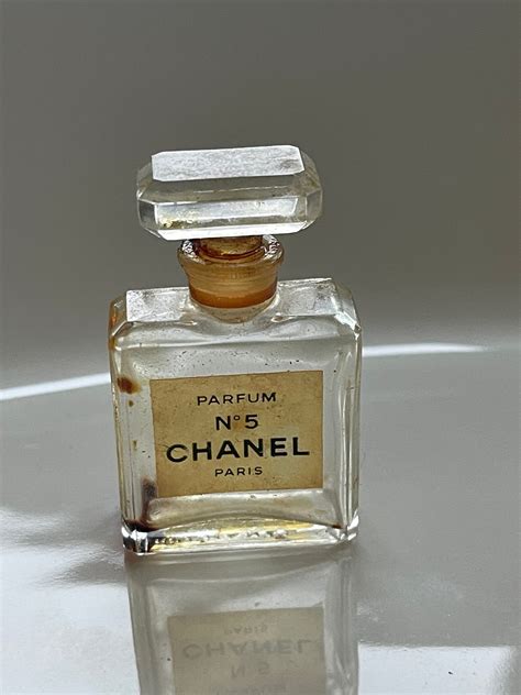 chanel no 5 geschichte|Chanel no 5 original formula.